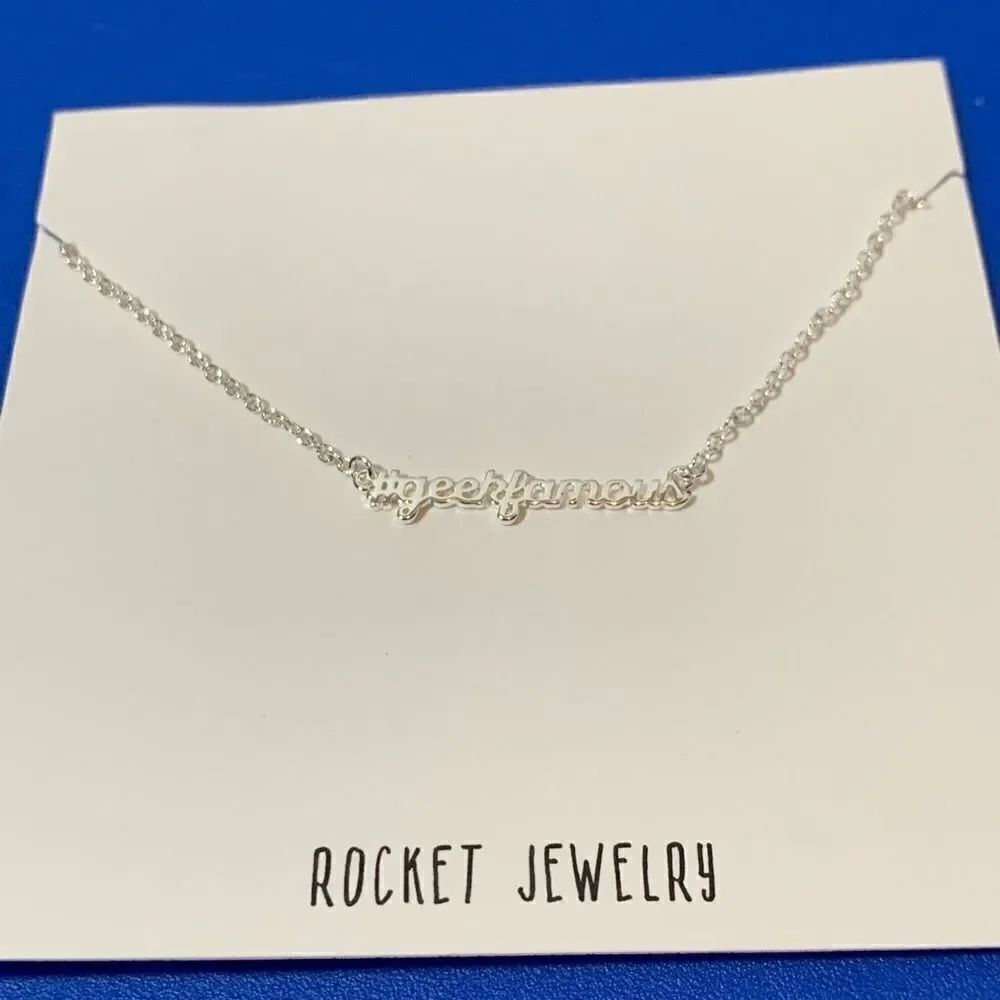 #geekfamous Silvertone Necklace‎